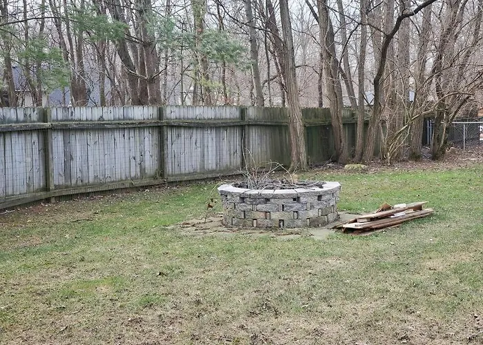 Cozy Indy Home