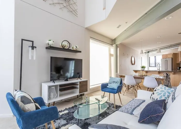 Upscale 3Br Penthouse By Cozysuites