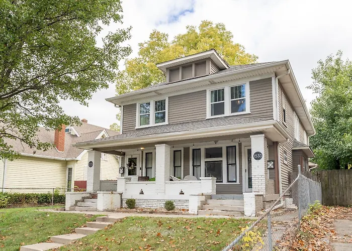 Cozy Home Near Fountain Square & 5 Min Lucas Oil