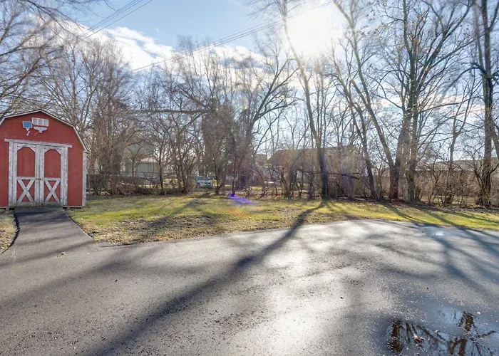 Idyllic Home Near Indianapolis Motor Speedway